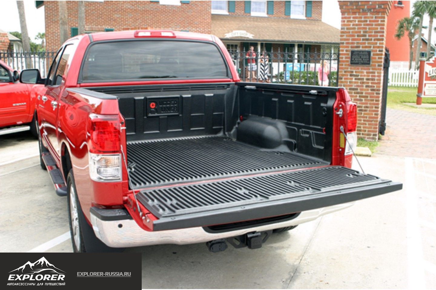 Вставка (вкладыш) RUGGEDLINER в кузов для Toyota Tundra